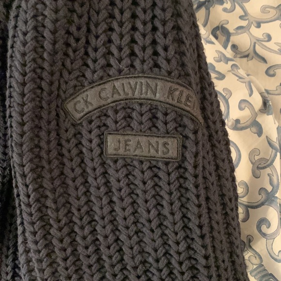 Calvin Klein black ribbed sweater - Picture 3 of 5